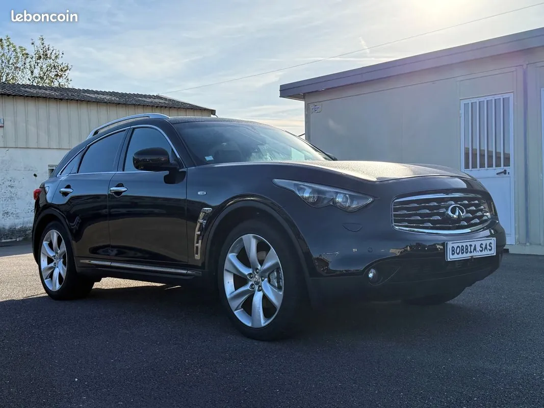 Infiniti Fx 2010 photo 3