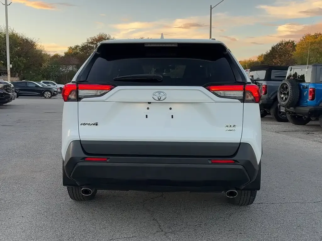 Toyota Rav4 2022 photo 4