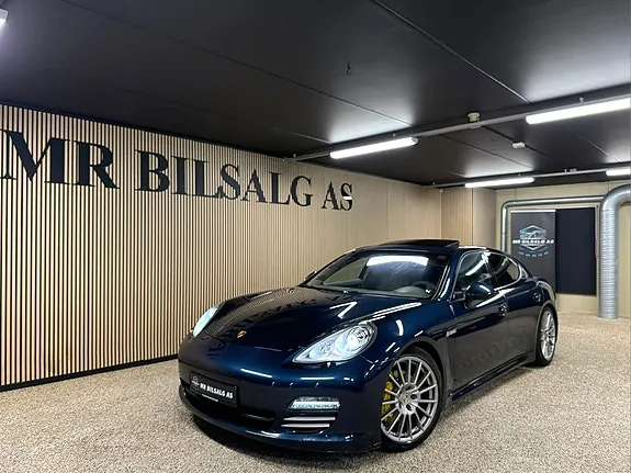 Porsche Panamera 4 2011 photo 4