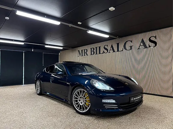 Porsche Panamera 4