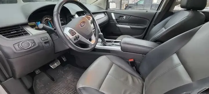 Ford Edge 2013 photo 2