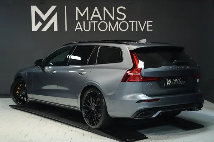Volvo V60 2021 photo 3