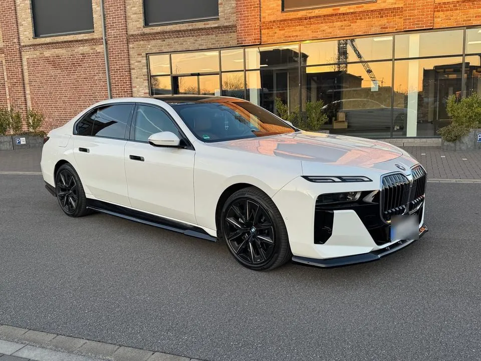 BMW 740I