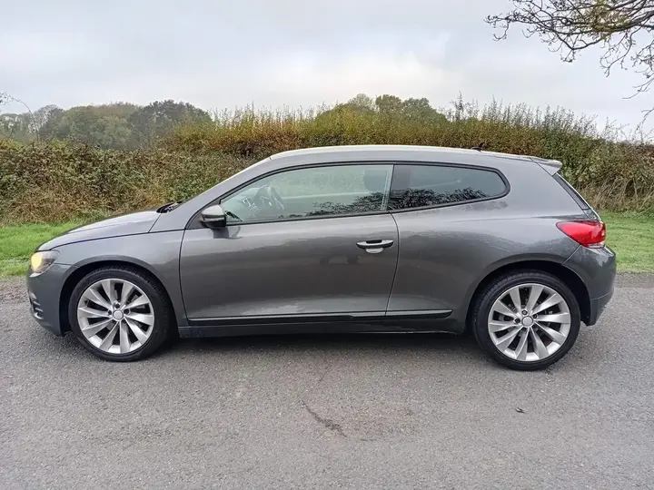 Volkswagen Scirocco 2011 photo 3