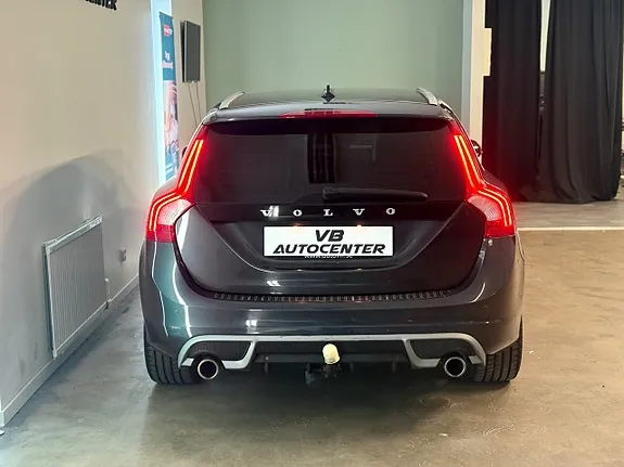 Volvo V60 2012 photo 4