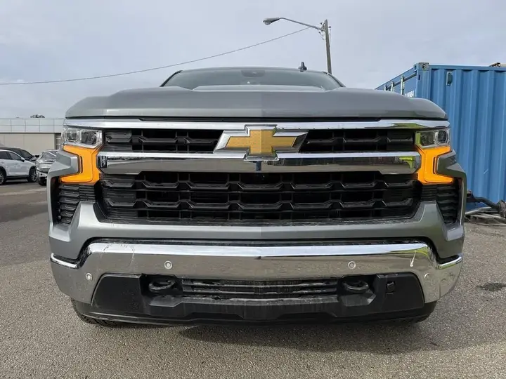 Chevrolet Silverado 1500 2026 photo 2