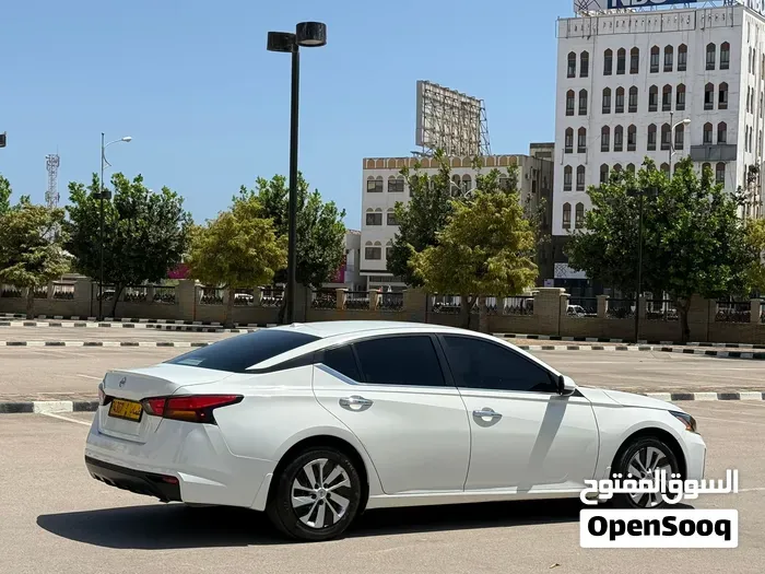Nissan Altima 2019 photo 3