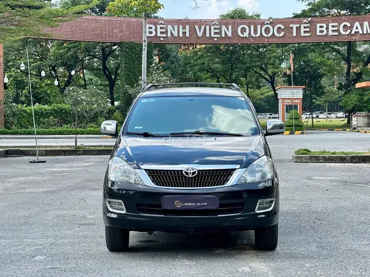 Toyota Innova 2006 photo 3