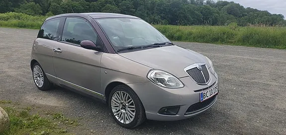 Lancia Ypsilon 2008 photo 2