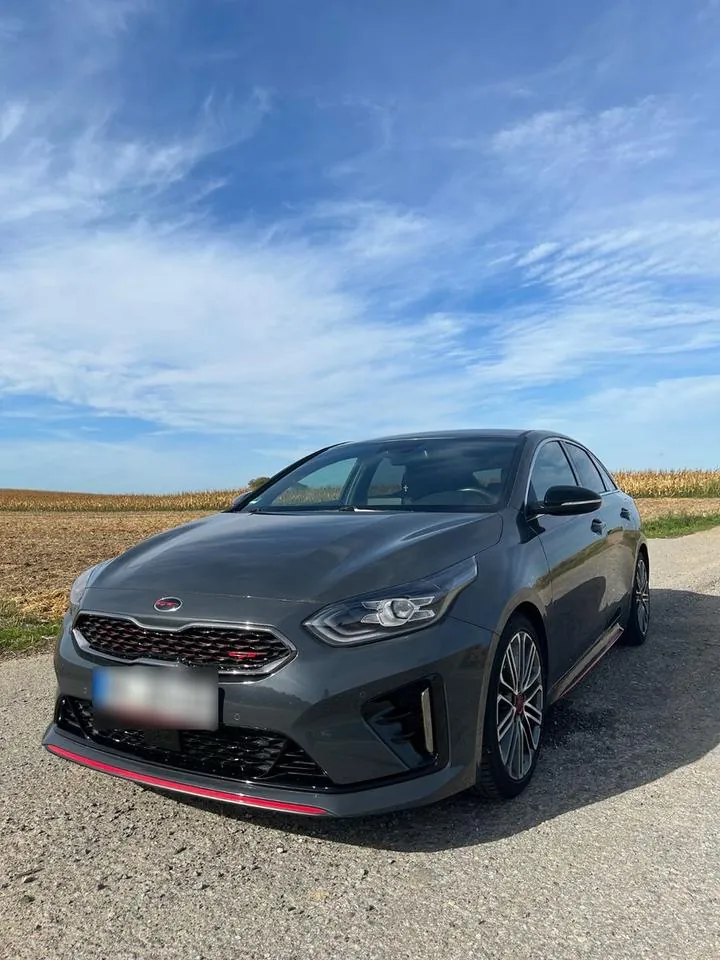 Kia Proceed