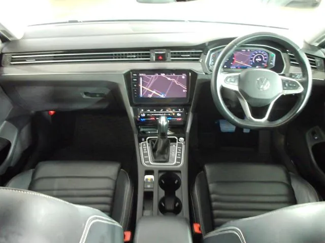 Volkswagen Passat 2021 photo 4