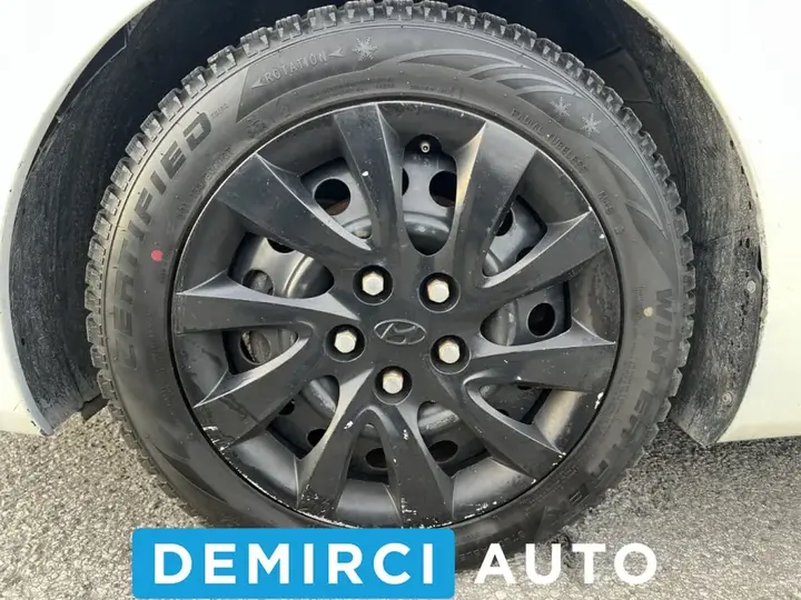 Hyundai Elantra 2014 photo 3