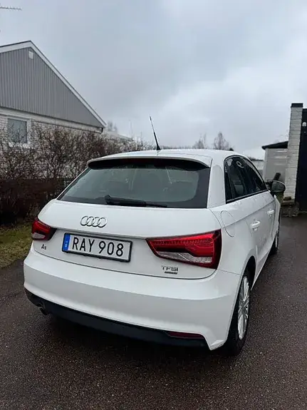 Audi A1 2016 photo 2