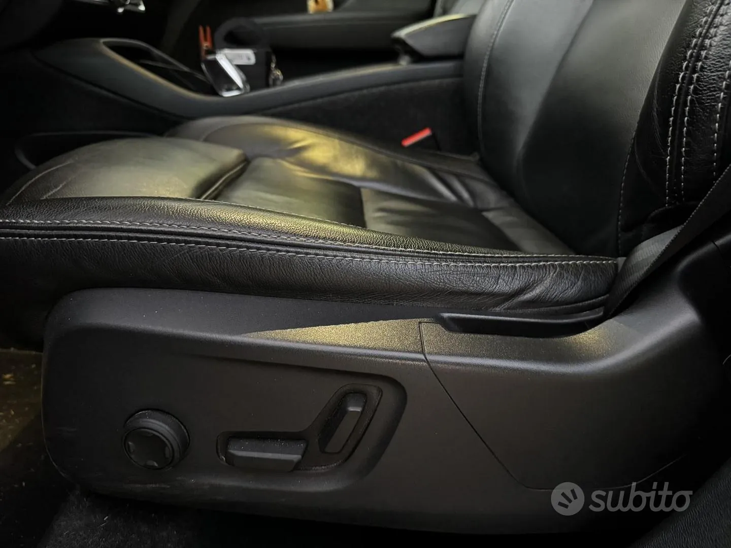 Volvo Xc40 2022 photo 2