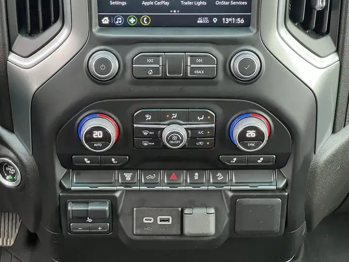 Chevrolet Silverado 3500Hd 2022 photo 3