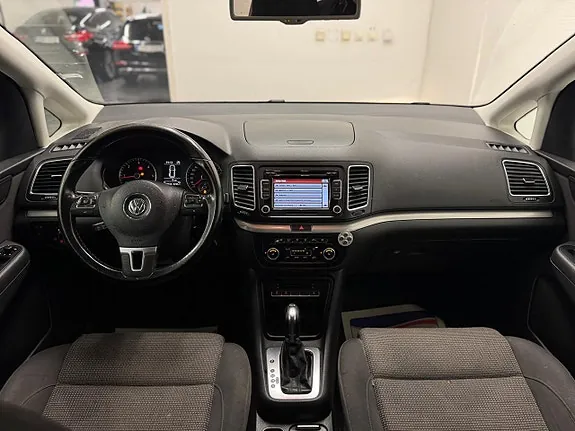Volkswagen Sharan 2012 photo 5