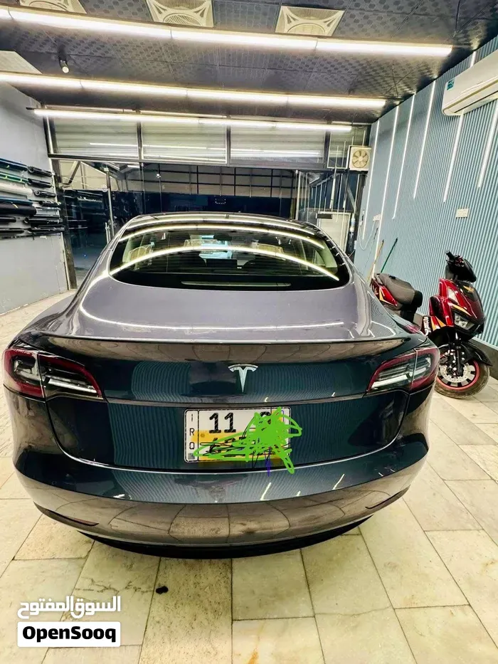 Tesla Model 3 2023 photo 3