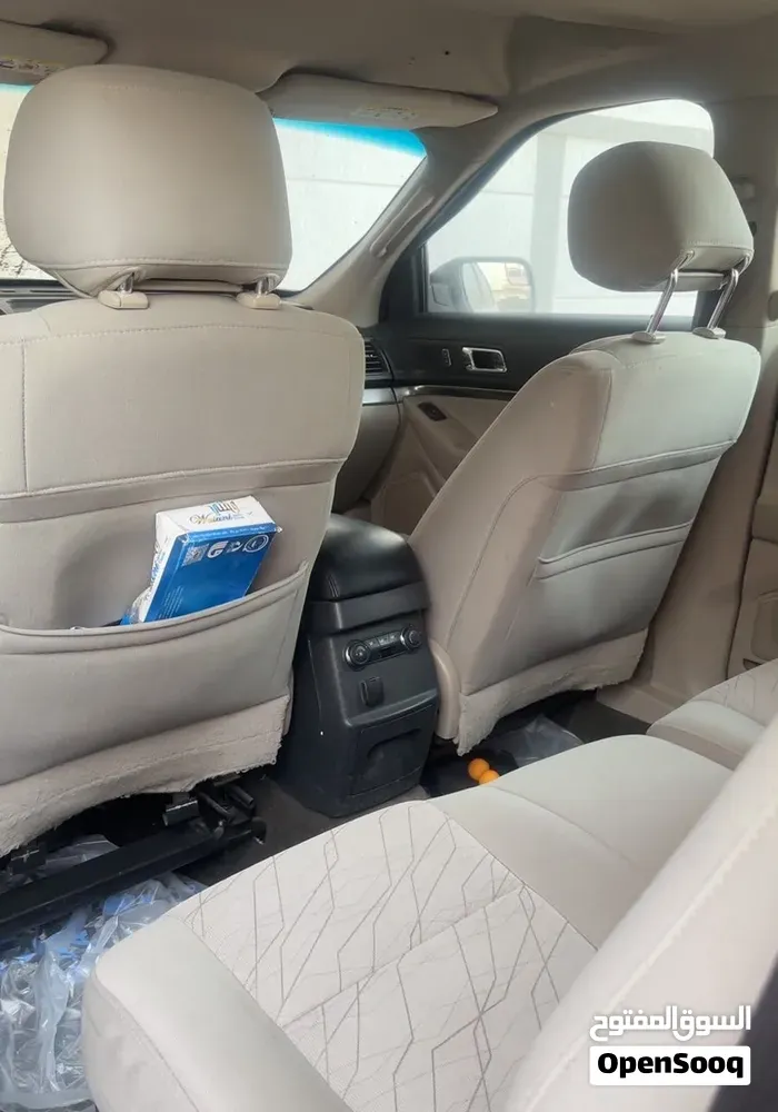 Ford Explorer 2013 photo 2
