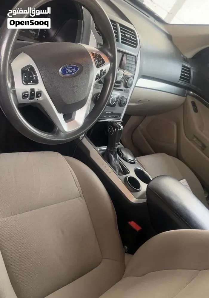 Ford Explorer 2013 photo 3