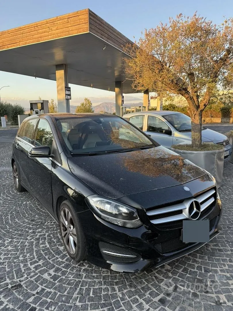 Mercedes-Benz B 2015 photo 2