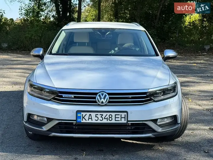 Volkswagen Passat 2017 photo 2