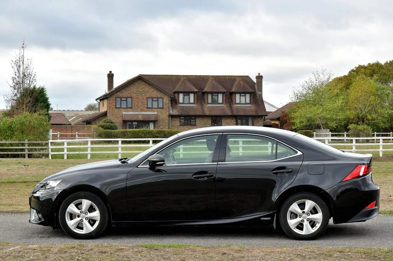 Lexus Is