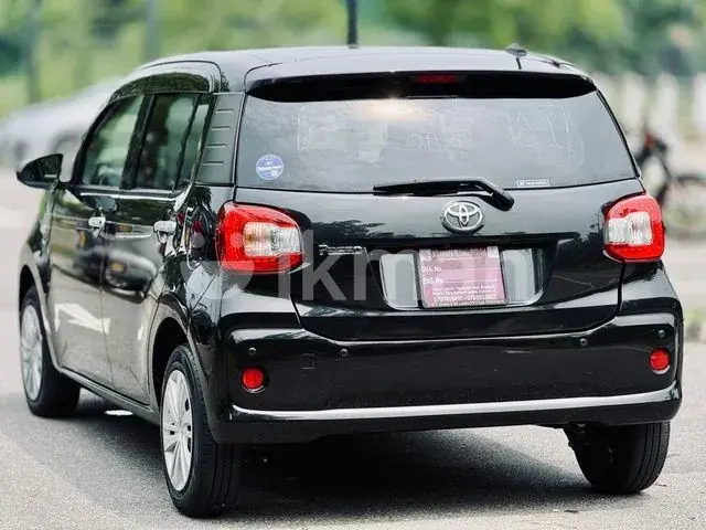 Toyota Passo 2024 photo 2