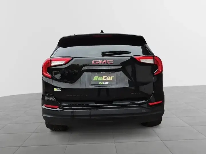 GMC Terrain 2023 photo 3