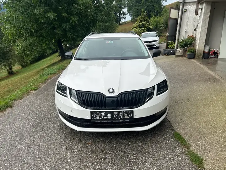 Skoda Octavia 2017 photo 2
