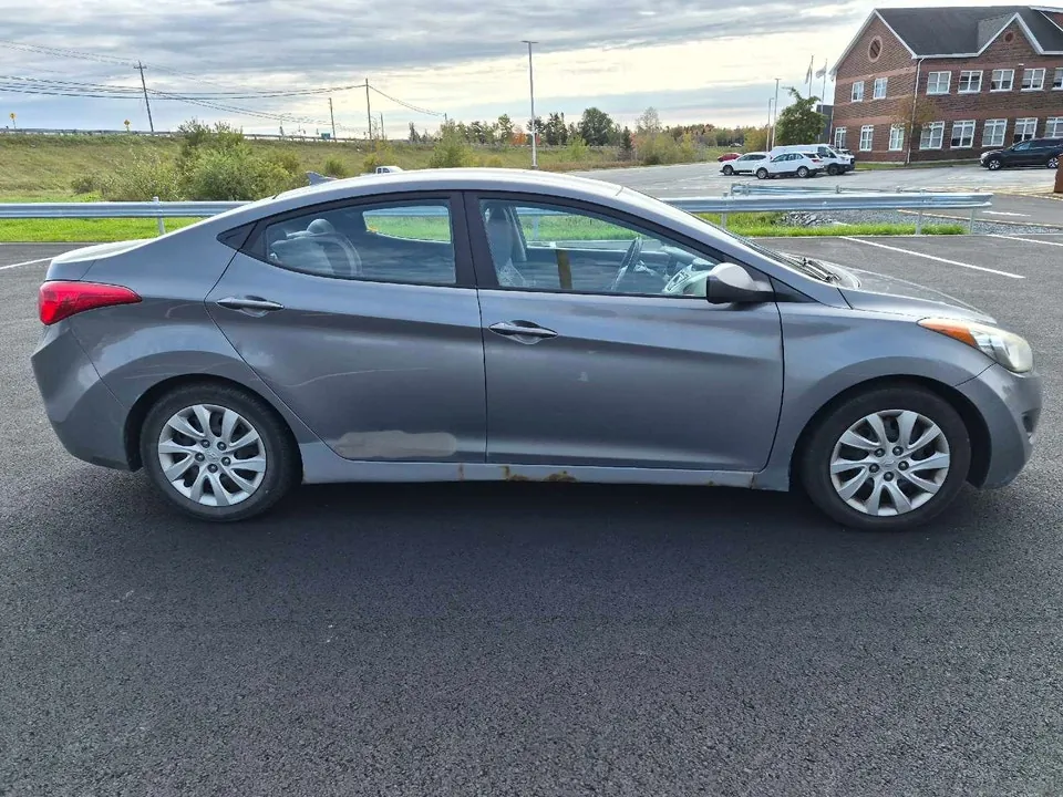Hyundai Elantra 2012 photo 5