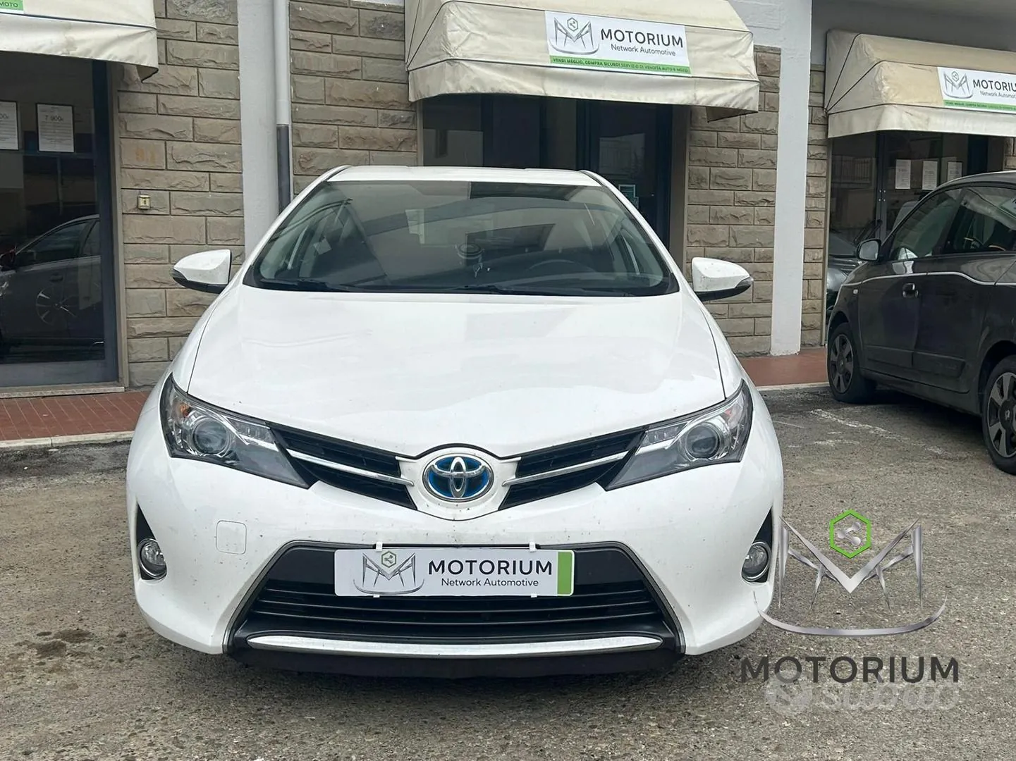 Toyota Auris 2014 photo 2