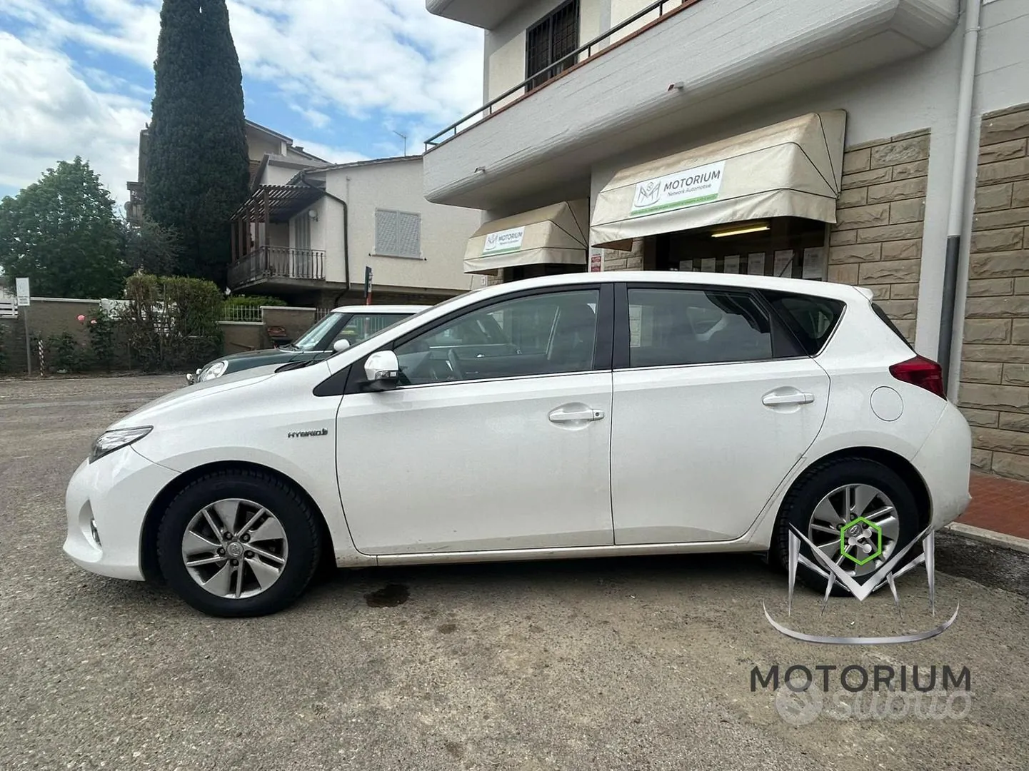 Toyota Auris 2014 photo 5