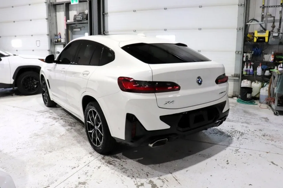 BMW X4 2023 photo 3