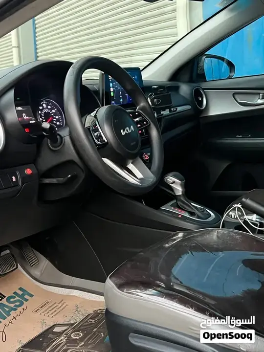 Kia Forte 2024 photo 2