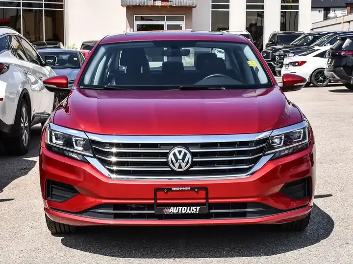 Volkswagen Passat 2021 photo 2