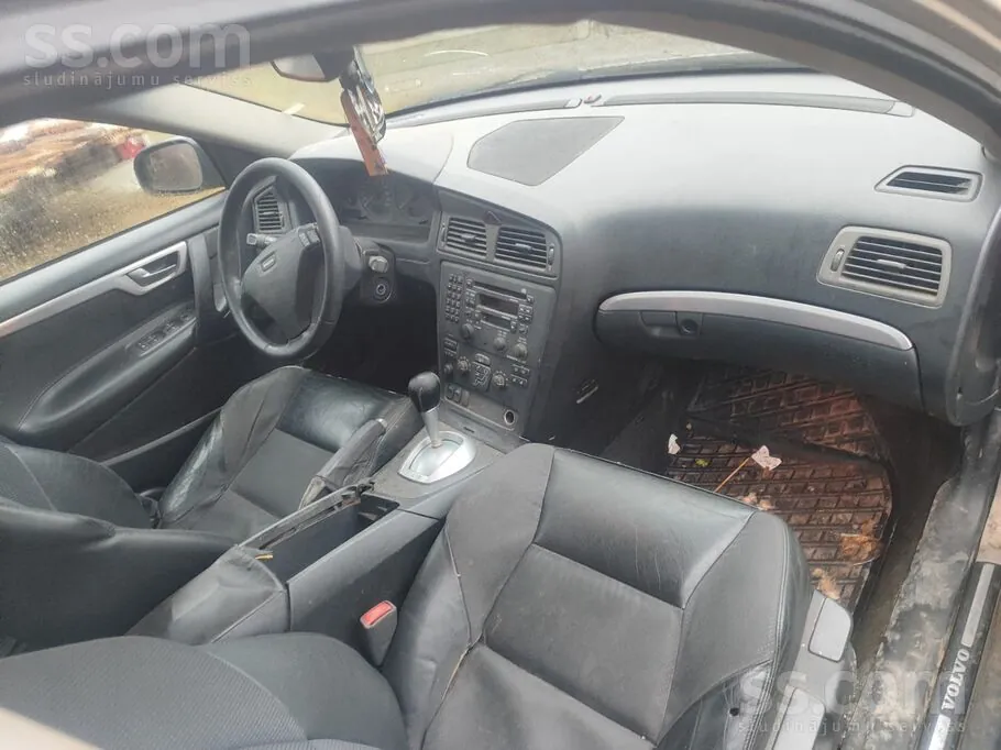 Volvo S60 2003 photo 2