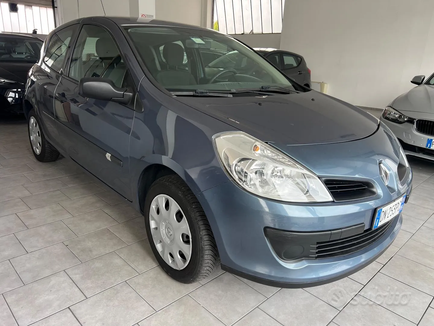 Renault Clio 2008 photo 3