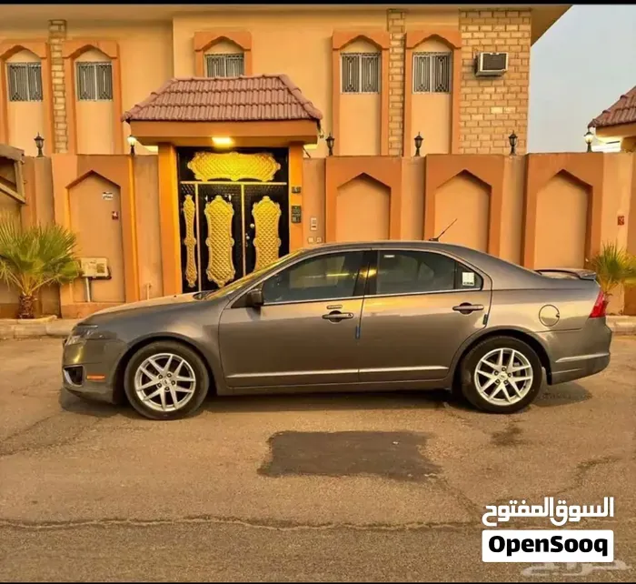 Ford Fusion 2010 photo 2