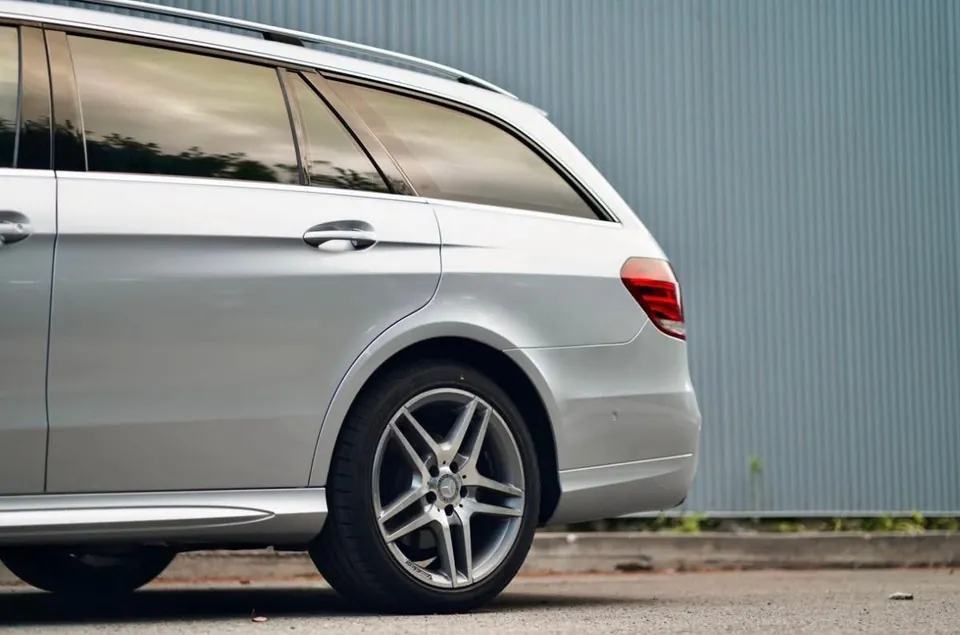 Mercedes-Benz E-Class 2016 photo 5