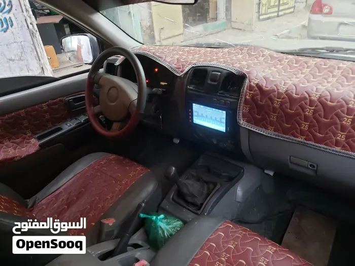 Isuzu D-Max 2005 photo 2