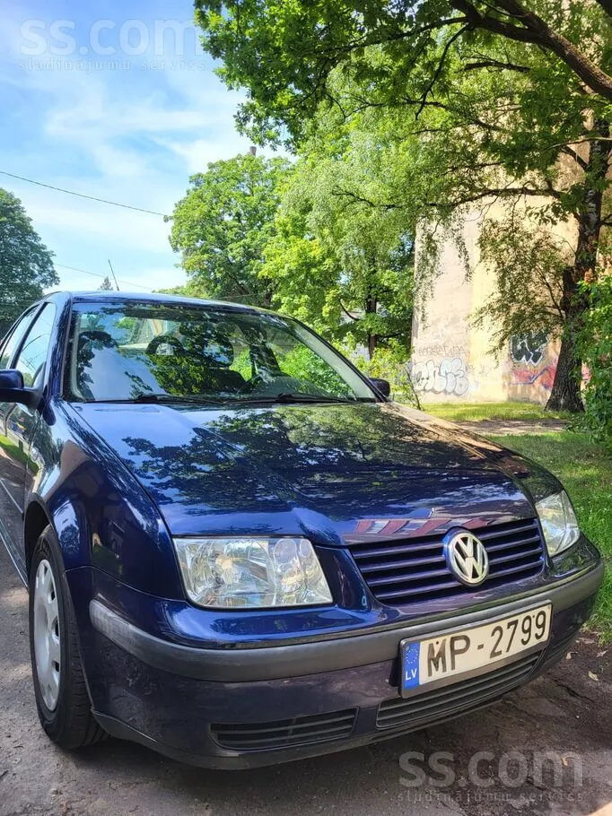 Volkswagen Bora 2000 photo 2