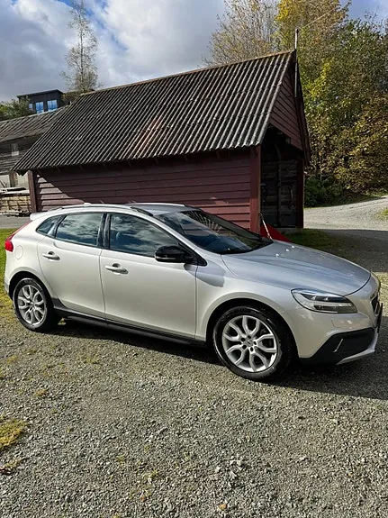 Volvo V40 Cross Country 2018 photo 3