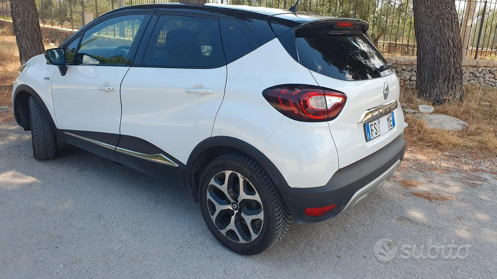 Renault Captur 2018 photo 2