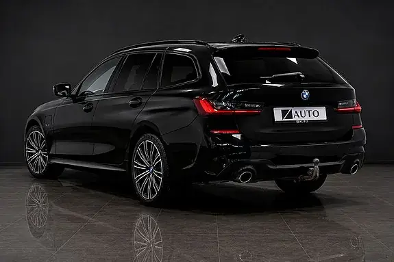 BMW 330E 2022 photo 4