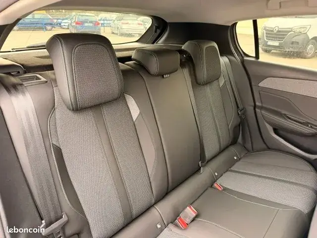 Peugeot 308 2025 photo 4