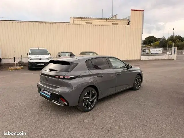 Peugeot 308 2025 photo 2