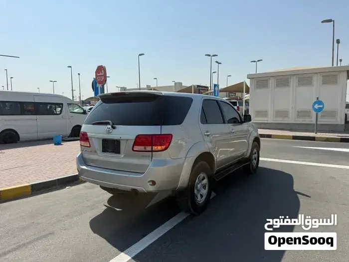 Toyota Fortuner 2008 photo 4