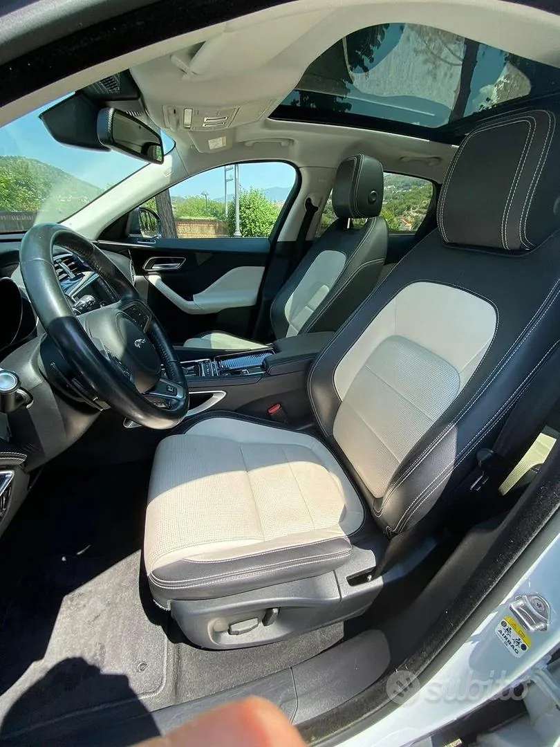 Jaguar F-Pace 2022 photo 3