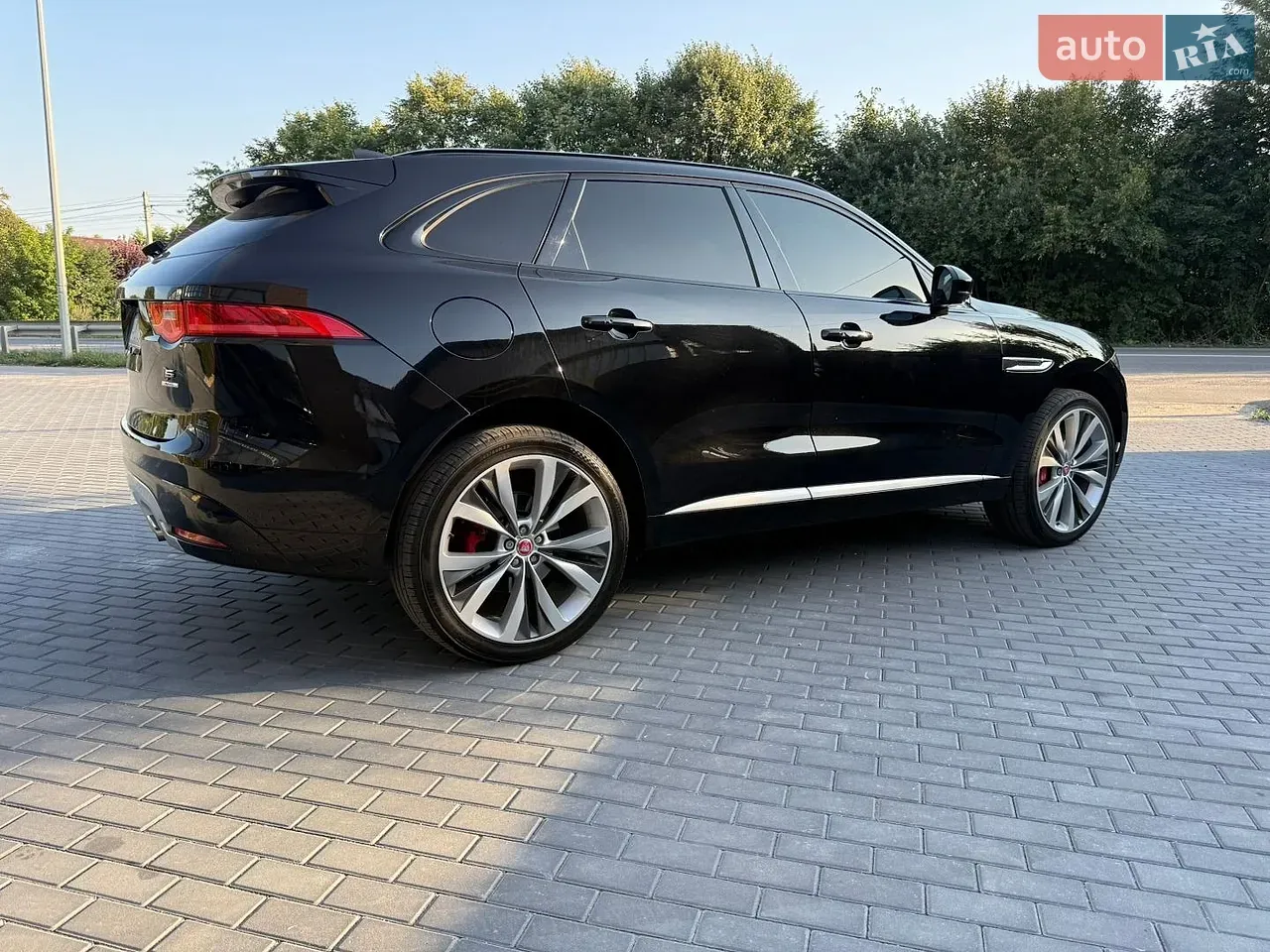 Jaguar F-Pace 2018 photo 5
