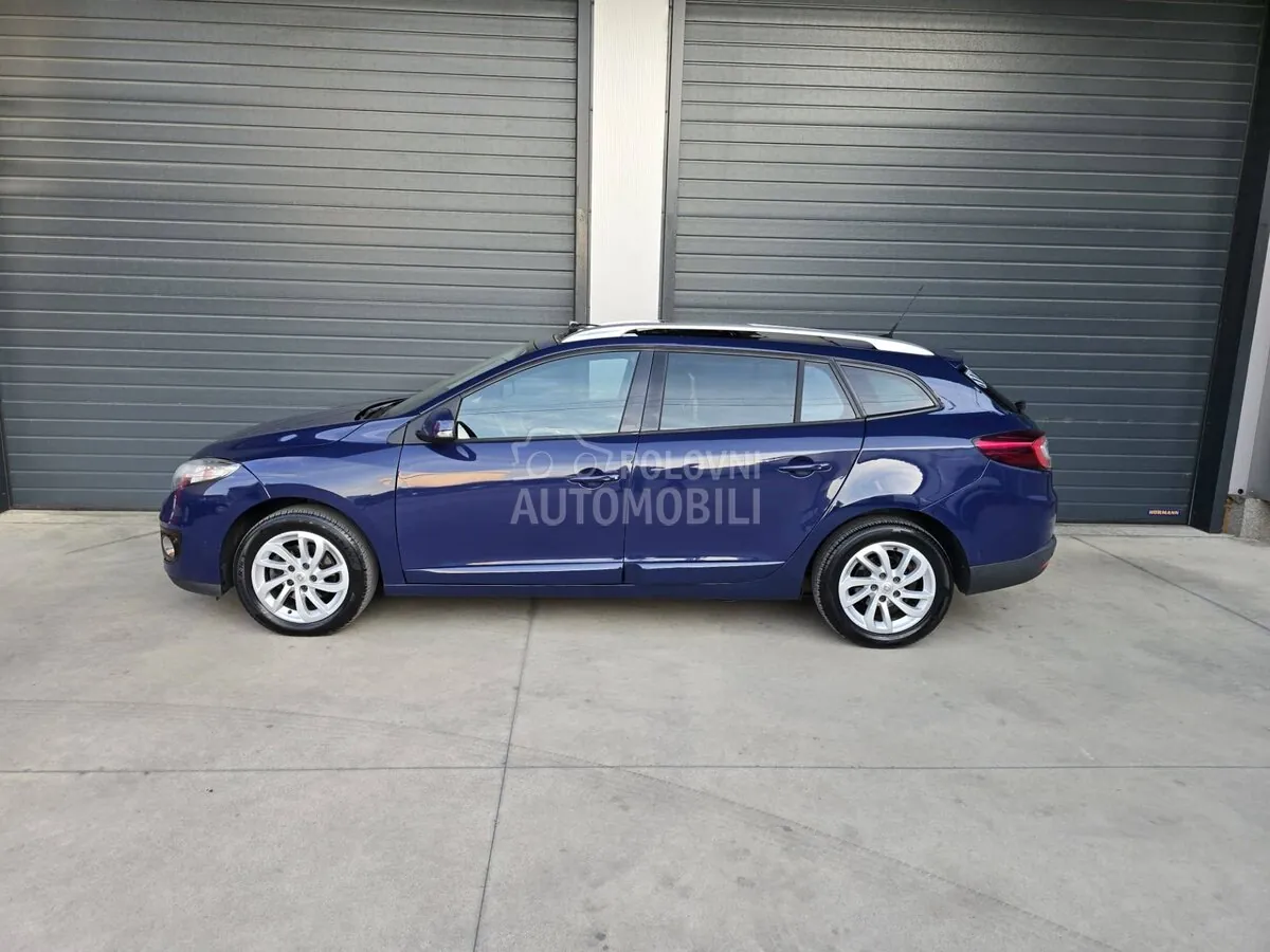 Renault Megane 2013 photo 2